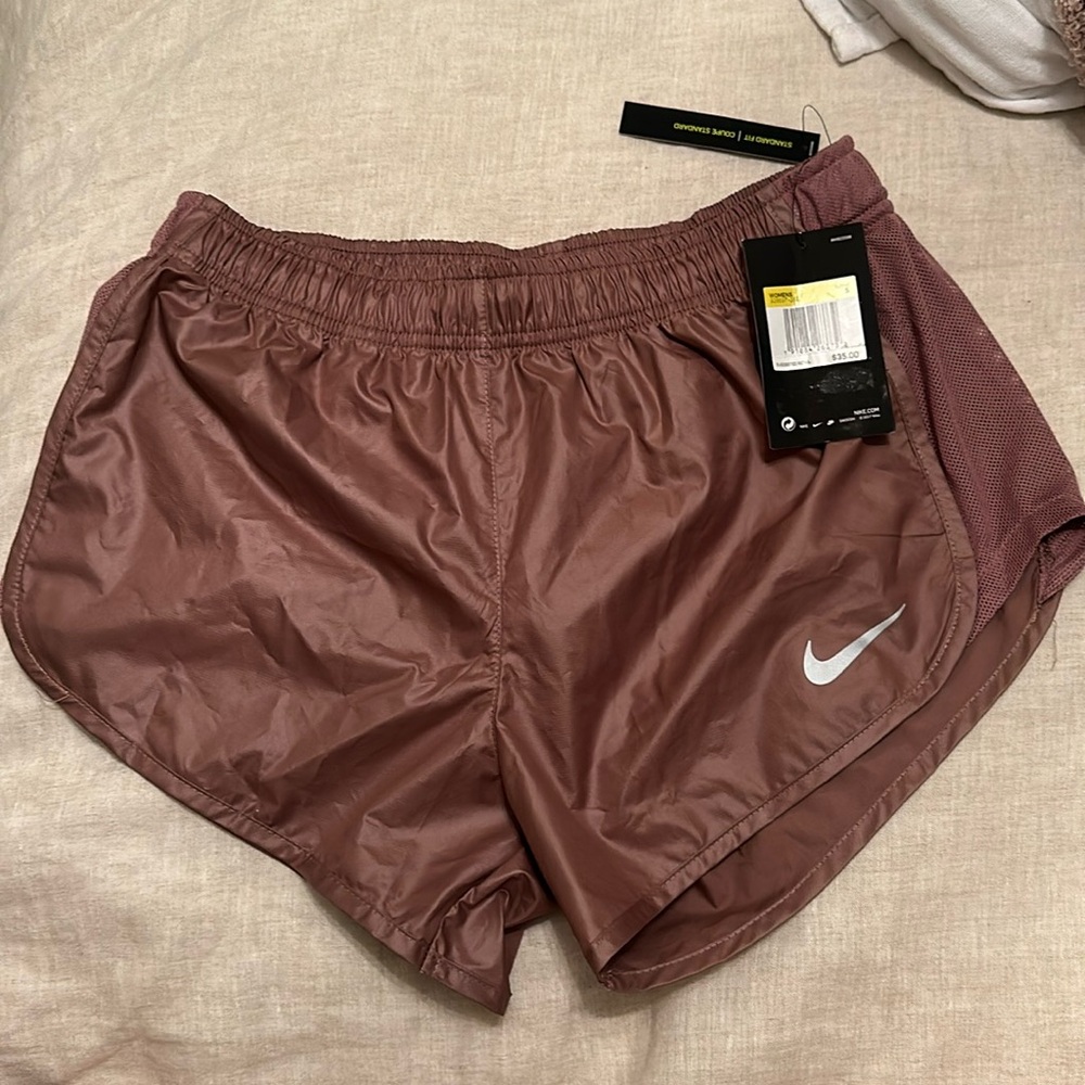 Nike dri-fit mauve running shorts never worn!